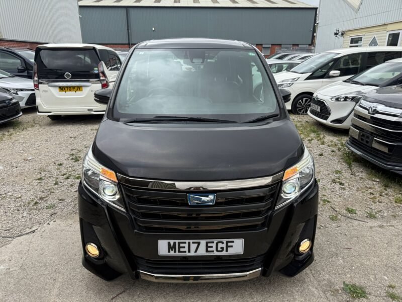 2017 Toyota Noah Hybrid 1.8 Hybrid for Sale in Manchester | ULEZ Free | Automatic