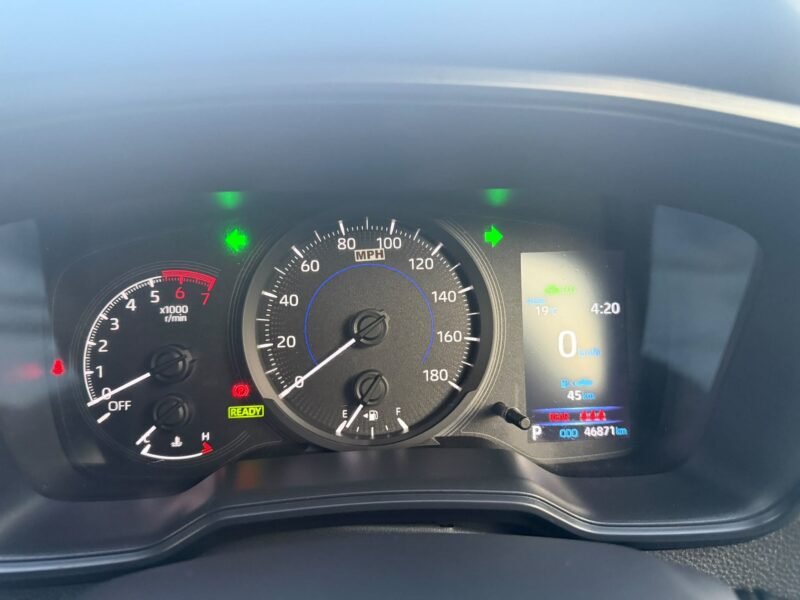 2022 Toyota Corolla Touring Hybrid 1.8 – Automatic | 46,871 Miles | Silver | Manchester, UK