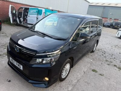 2017 Toyota Voxy 1.8 Hybrid – ULEZ Free & Euro 6 | Used Hybrid Car in Manchester UK