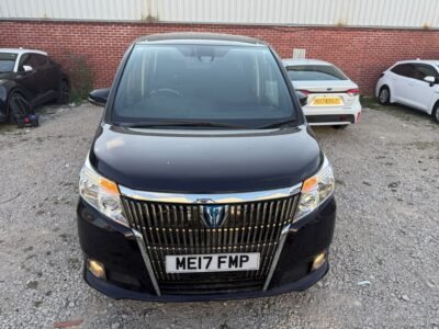 2017 Toyota Esquire 1.8 Hybrid – Used Hybrid Car in Manchester UK