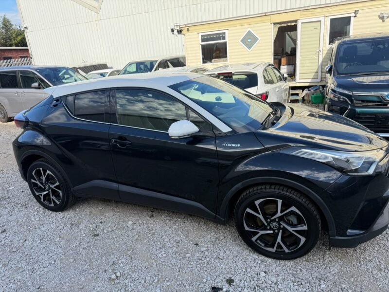 Used 2019 Toyota C-HR 1.8 Hybrid for Sale in Manchester, UK – Automatic