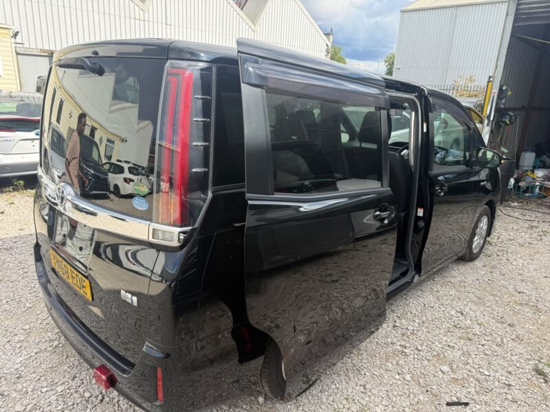 Used 2019 Toyota Noah 1.8 Hybrid – Automatic for Sale in Manchester, UK