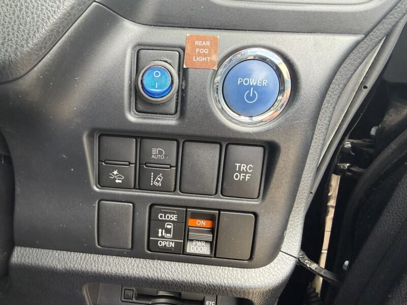 Used 2019 Toyota Noah 1.8 Hybrid – Automatic for Sale in Manchester, UK