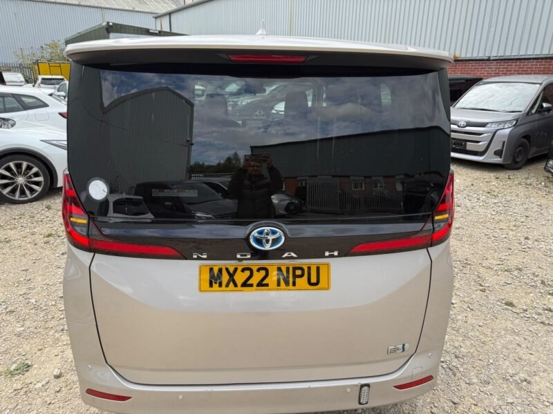 2022 Toyota Noah 1.8 Hybrid for Sale in Manchester, UK – ULEZ Free & Euro 6