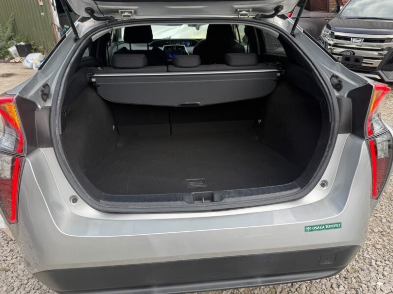2019 Toyota Prius Hybrid 1.8 Automatic – Used Hybrid Car in Manchester UK
