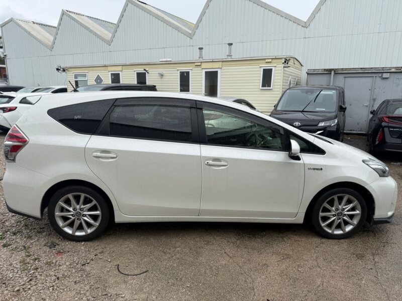 2019 Toyota Prius Alpha 1.8 Hybrid for Sale in Manchester UK