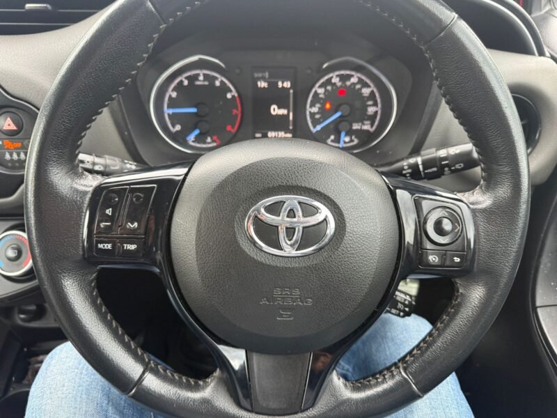 2018 Toyota Yaris Icon 1.5 VVT-i Petrol Automatic – Manchester UK