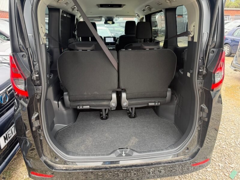 2023 Toyota Noah 1.8 Hybrid – ULEZ Free | Euro 6 | 37,334 Miles | Manchester, UK