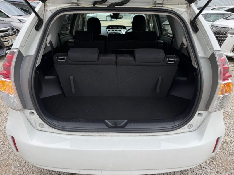 2019 Toyota Prius Alpha 1.8 Hybrid – Used Hybrid Car in Manchester UK
