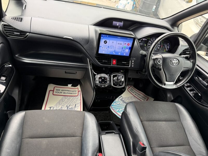 2018 Toyota Noah Hybrid 1.8 WXB Grade – Used Hybrid Car in Manchester UK