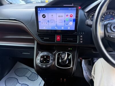 2018 Toyota Esquire 1.8 Hybrid – Used Hybrid Car in Manchester UK