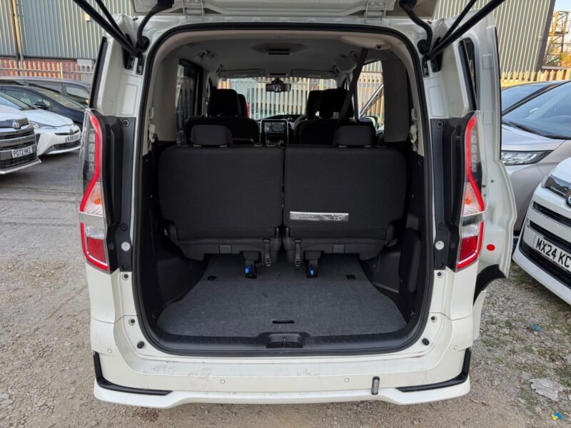 2021 Nissan Serena e-Power Highway Star 1.2 Hybrid – Automatic in Manchester UK