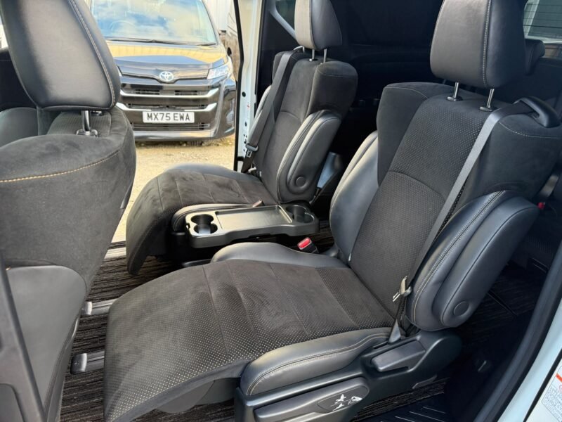 2021 Toyota Alphard Hybrid 2.5 MPV – High Spec Automatic UK