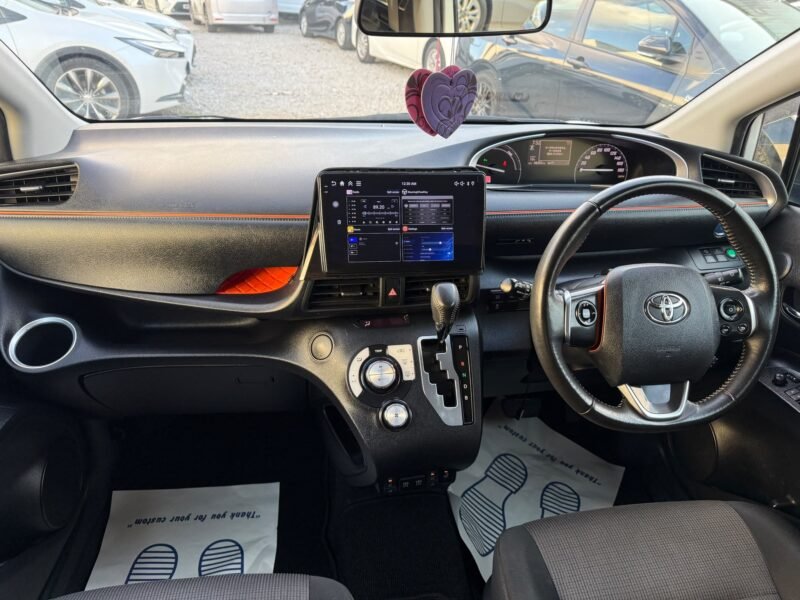 2021 Toyota Sienta Hybrid 1.5 MPV Automatic – Manchester UK