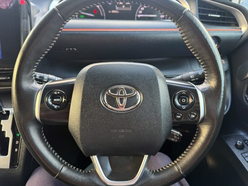2021 Toyota Sienta Hybrid 1.5 MPV Automatic – Manchester UK