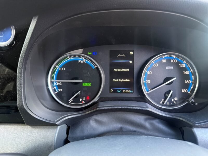 2022 Toyota Noah 1.8 Hybrid – Used Hybrid MPV in Manchester UK