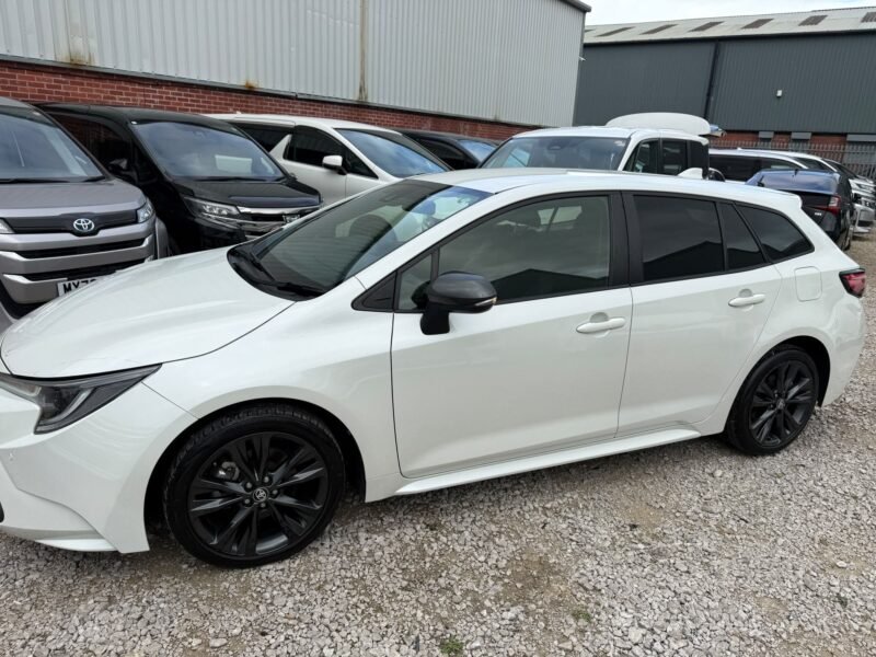 2021 Toyota Corolla Touring Hybrid 1.8 – Used Hybrid Car in Manchester UK