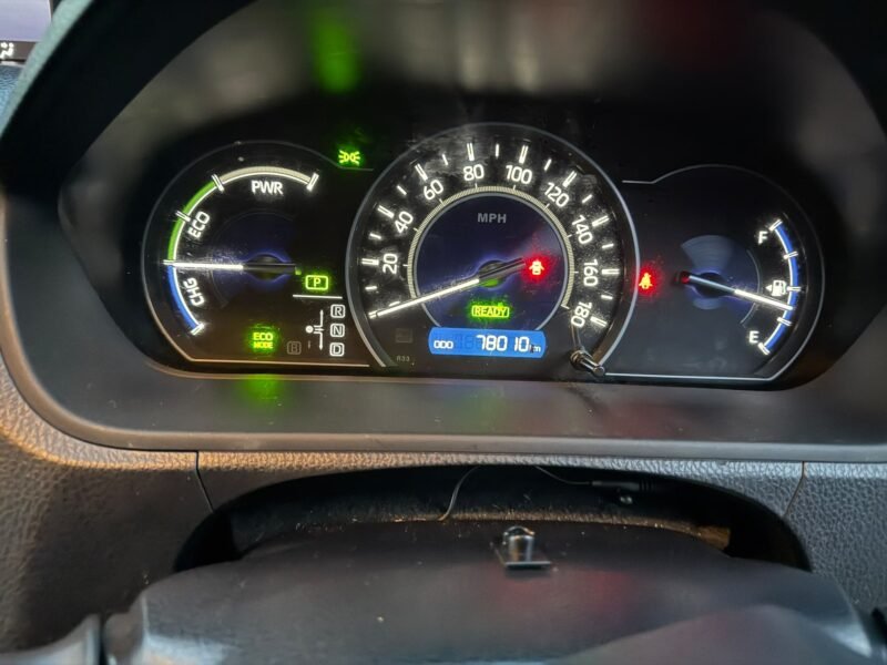 2018 Toyota Noah Hybrid 1.8 Automatic for Sale in Manchester, UK – ULEZ Compliant, Euro 6