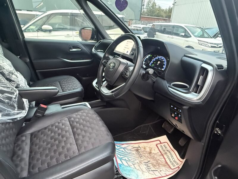 2023 Toyota Voxy Hybrid for Sale in Manchester UK– Black MPV