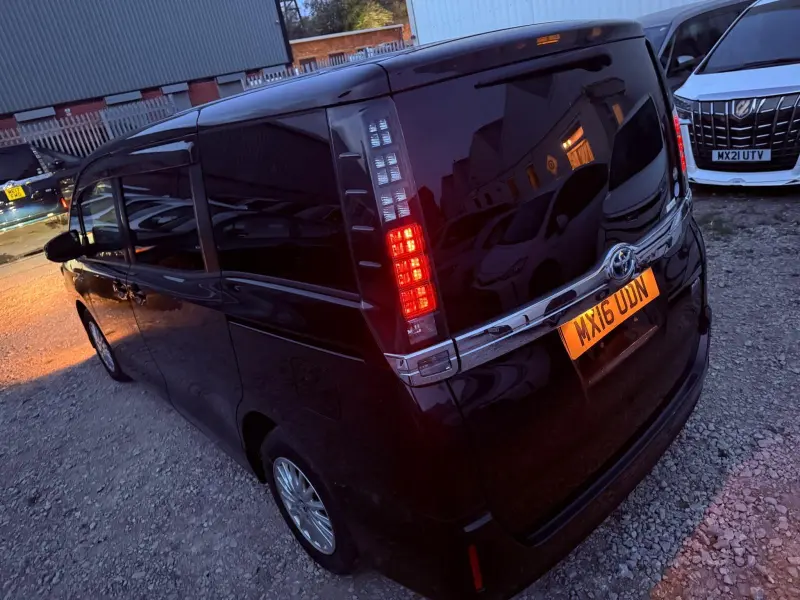 2016 Toyota Voxy 1.8 Hybrid Automatic for Sale in Manchester UK – ULEZ Compliant