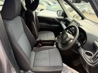 2022 Toyota Noah 1.8 Hybrid 7 Seater Automatic for Sale in Manchester, UK