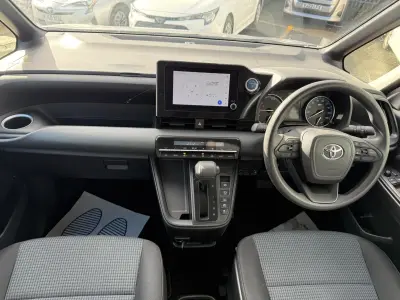 2022 Toyota Noah 1.8 Hybrid 7 Seater Automatic for Sale in Manchester, UK