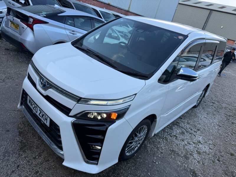 2020 Toyota Voxy 1.8 Hybrid Automatic 7 Seater – Manchester UK