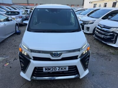 2020 Toyota Voxy 1.8 Hybrid Automatic 7 Seater – Manchester UK