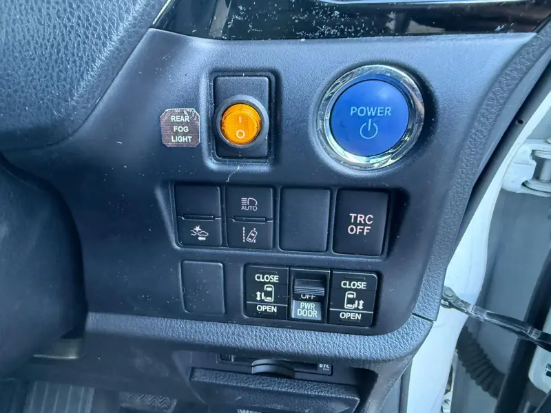 2020 Toyota Voxy Hybrid 7 Seater Automatic for Sale in Manchester, UK