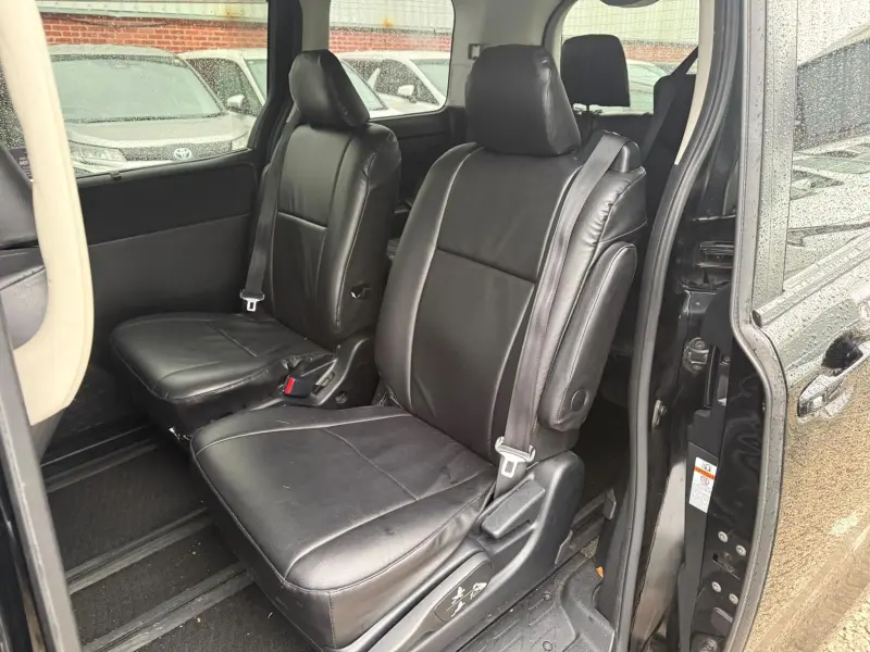 2015 Toyota Noah 1.8 Hybrid Automatic – Leather Seats in Manchester UK