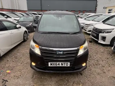 2015 Toyota Noah 1.8 Hybrid Automatic – Leather Seats in Manchester UK