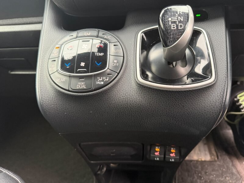 2015 Toyota Noah 1.8 Hybrid Automatic for Sale in Manchester, UK – Full Leather Seats