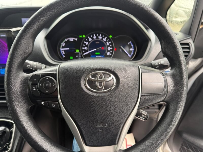 2020 Toyota Noah 1.8 Hybrid Automatic for Sale in Manchester, UK – ULEZ Compliant