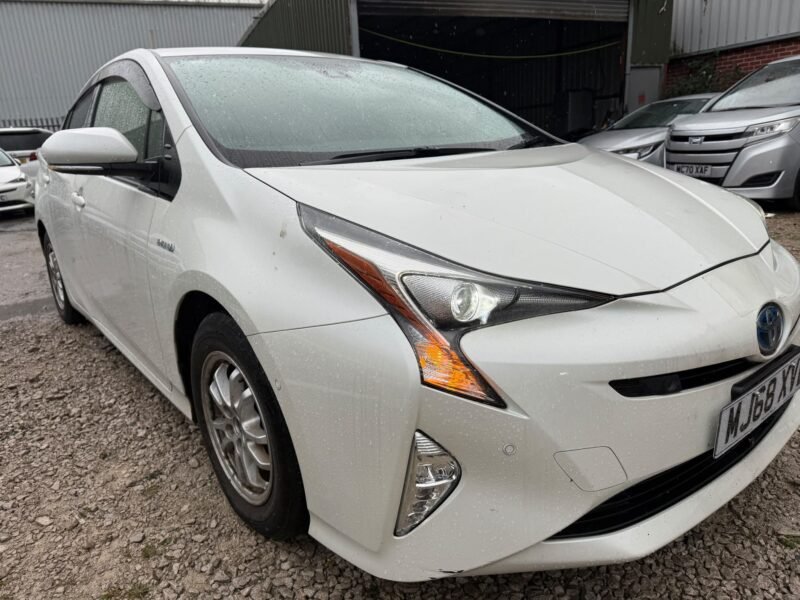2019 Toyota Prius 1.8 Hybrid Automatic for Sale in Manchester, UK – ULEZ Compliant